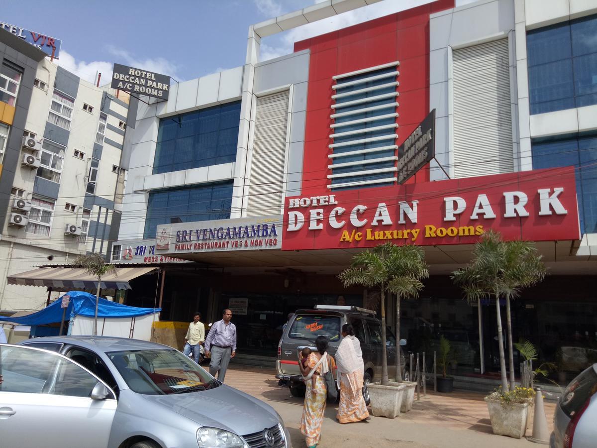 Hotel Deccan Park Hyderabad Bagian luar foto