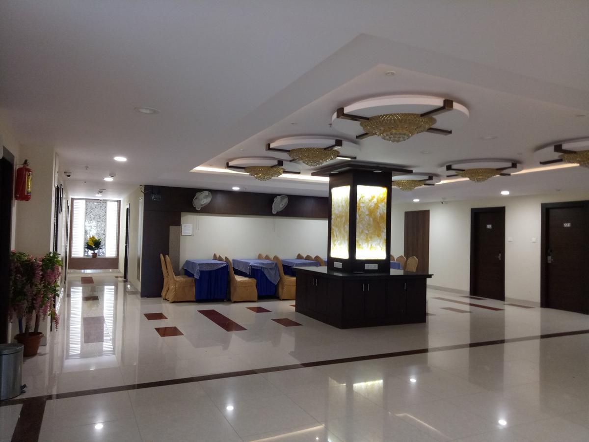 Hotel Deccan Park Hyderabad Bagian luar foto