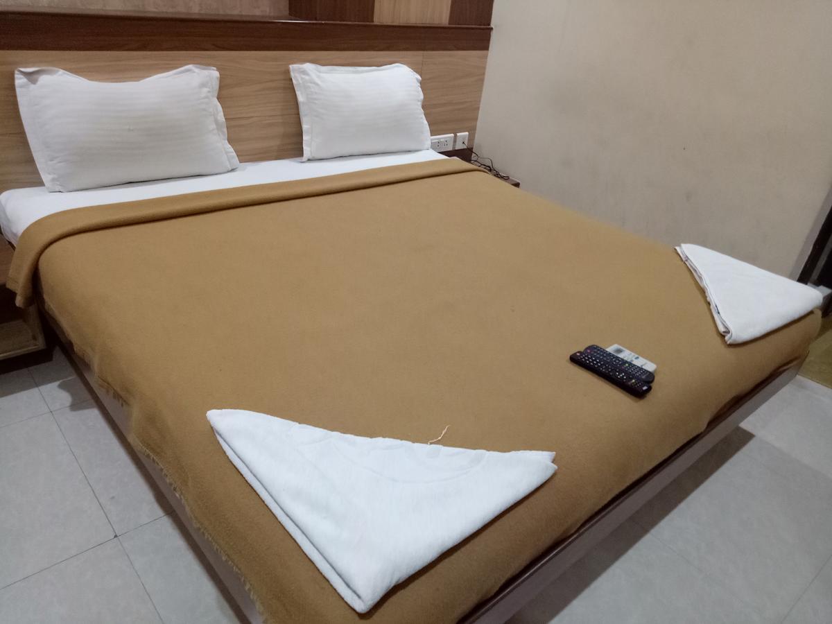 Hotel Deccan Park Hyderabad Bagian luar foto
