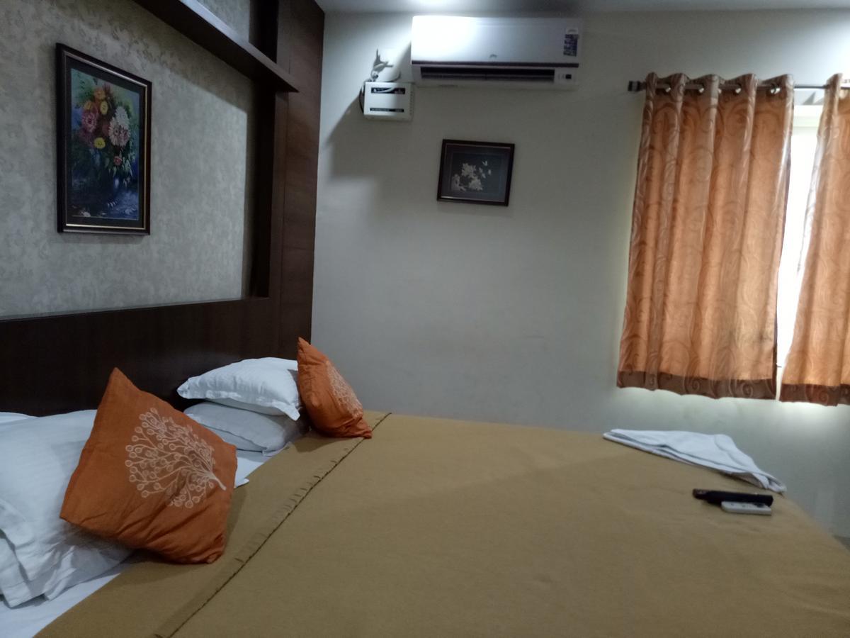 Hotel Deccan Park Hyderabad Bagian luar foto