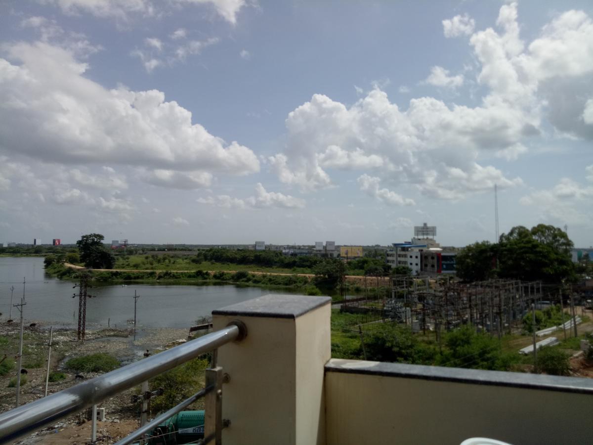 Hotel Deccan Park Hyderabad Bagian luar foto