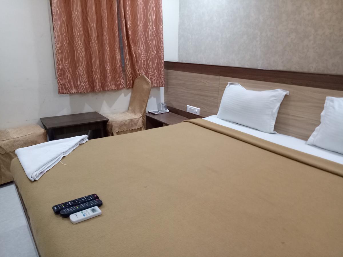 Hotel Deccan Park Hyderabad Bagian luar foto