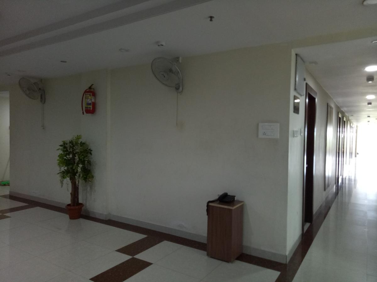 Hotel Deccan Park Hyderabad Bagian luar foto