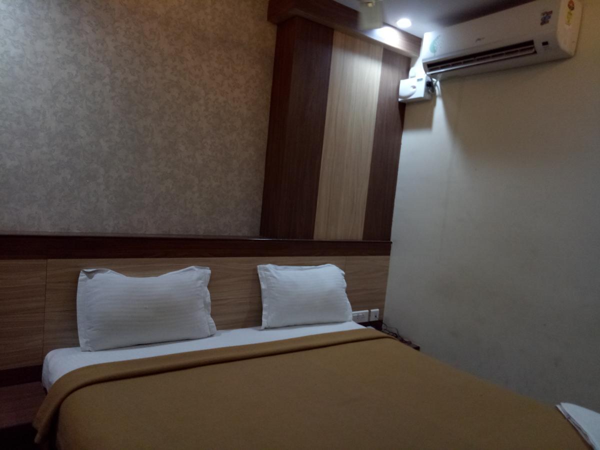 Hotel Deccan Park Hyderabad Bagian luar foto