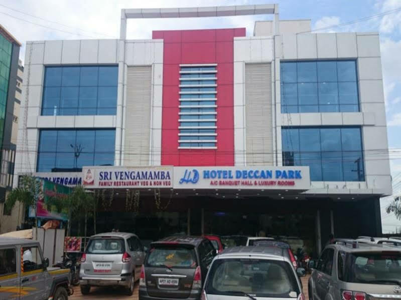 Hotel Deccan Park Hyderabad Bagian luar foto